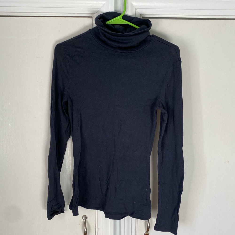 Gray Old Navy turtle neck